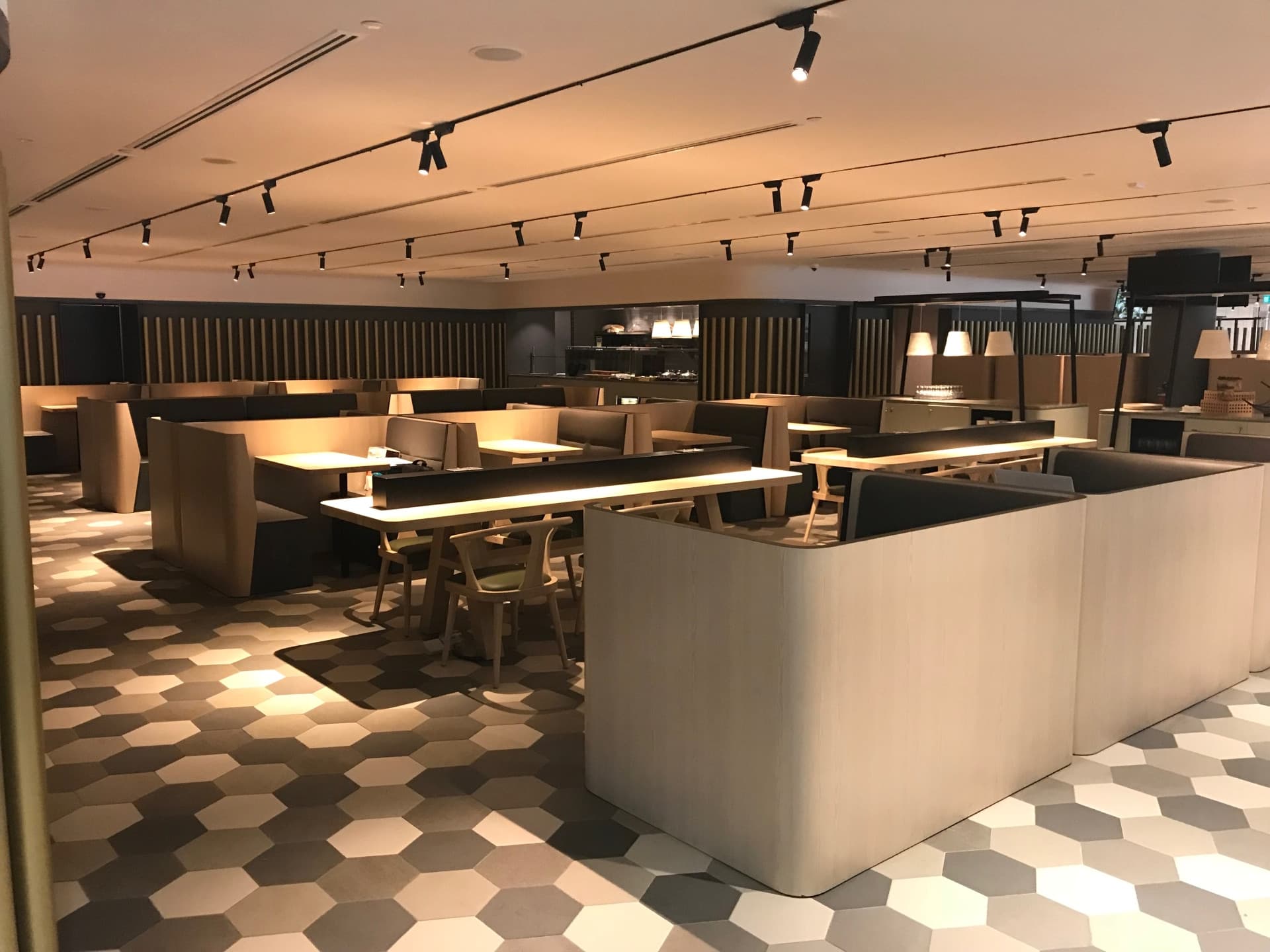 Blossom SATS & Plaza Premium Lounge - Aeropuerto Changi de Singapur Terminal 4 - imagen 3