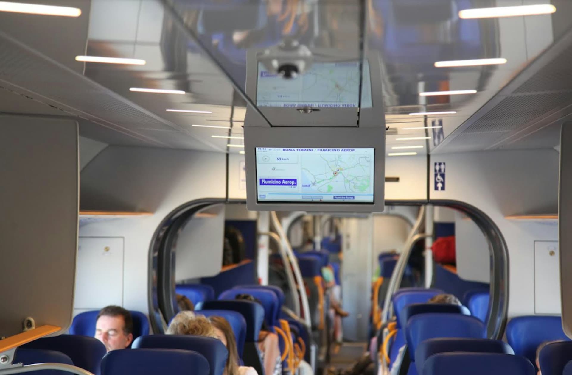Fiumicino Airport: Leonardo Express Train Transfer To Rome Termini - image 2
