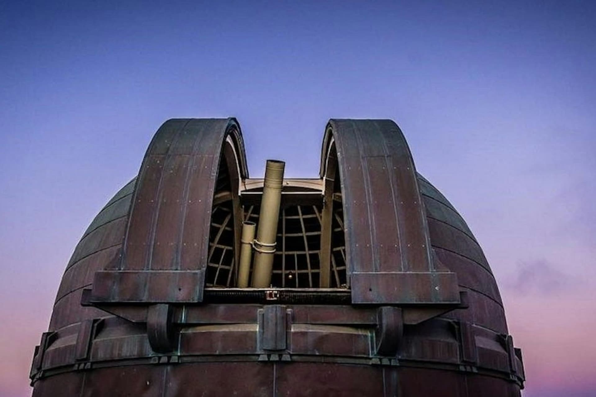 Griffith Observatory: Guided Tour + Planetarium Show Ticket - image 5