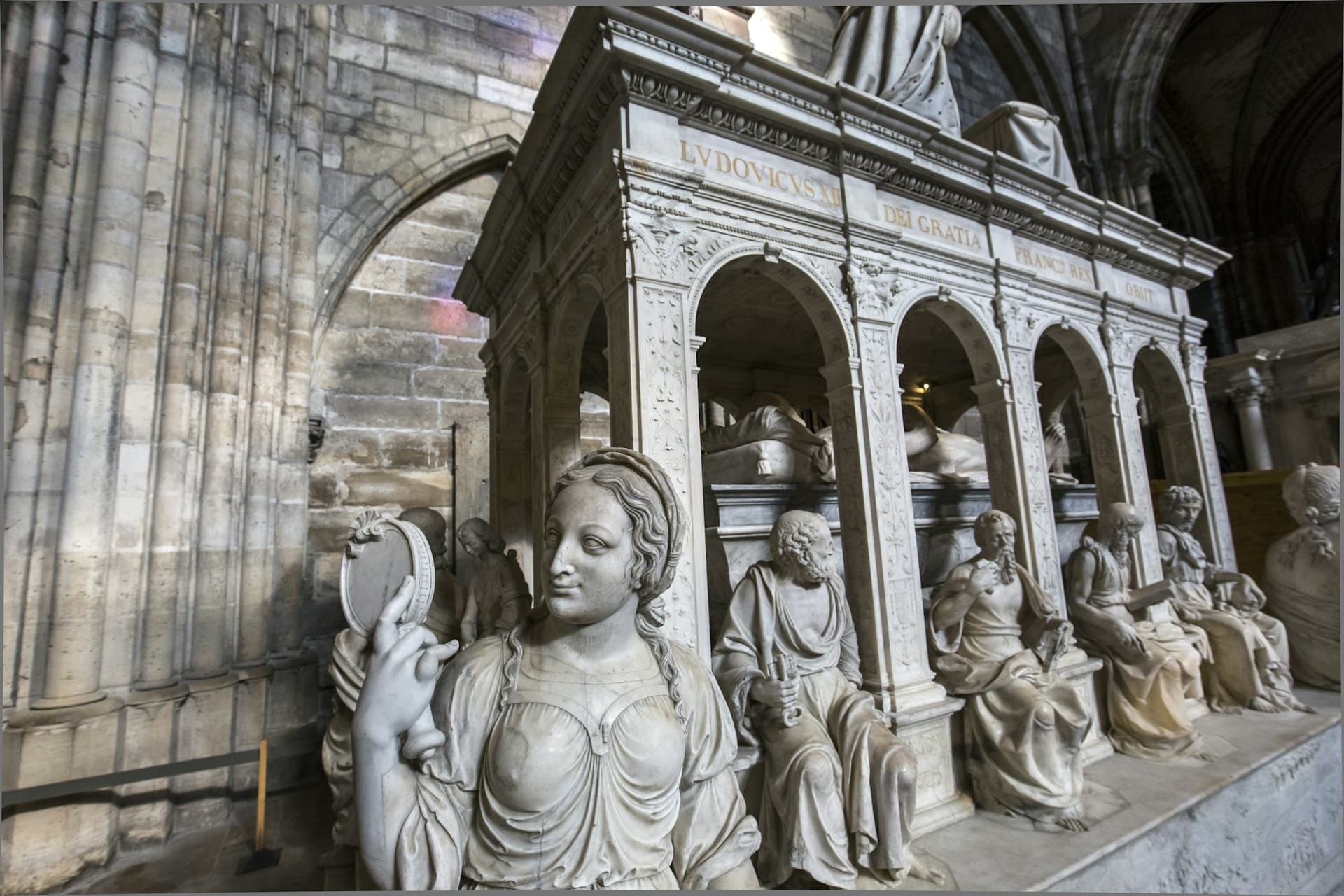 Basilica of Saint Denis Ticket - image 4