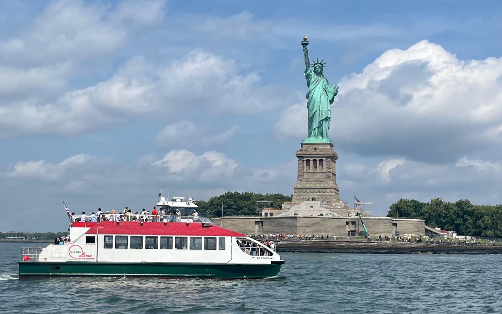 Circle Line Downtown "Liberty Super Express" Cruise (50 Minutes): Reserved Straight-to-Board Ticket - main image