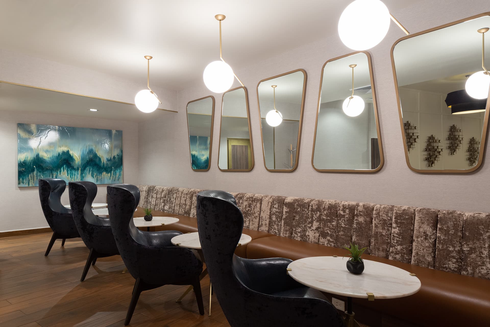 MERA Business Lounge - Cancun International Airport - image 14