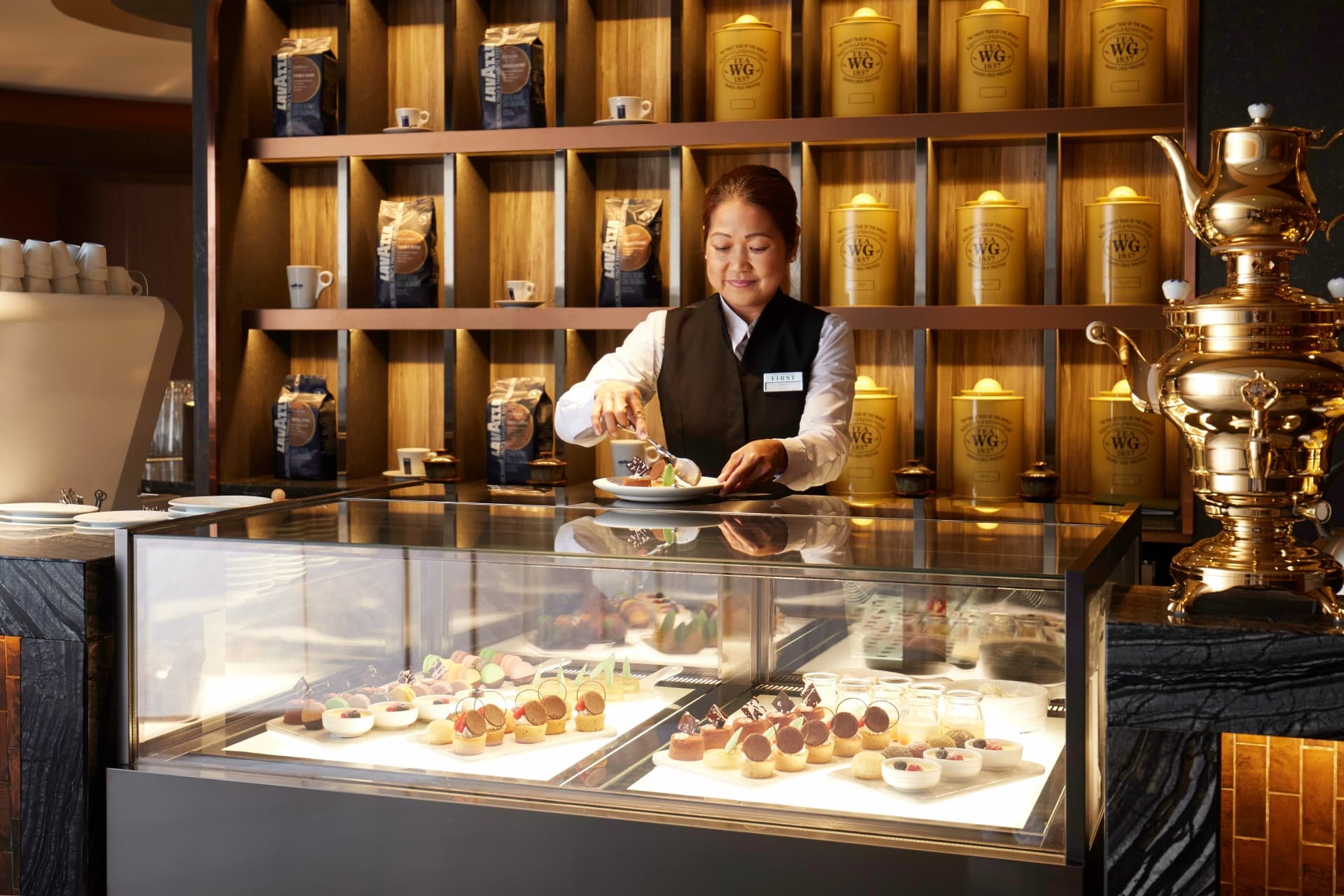 Plaza Premium Lounge - Hong Kong International Airport Terminal 1 - image 11