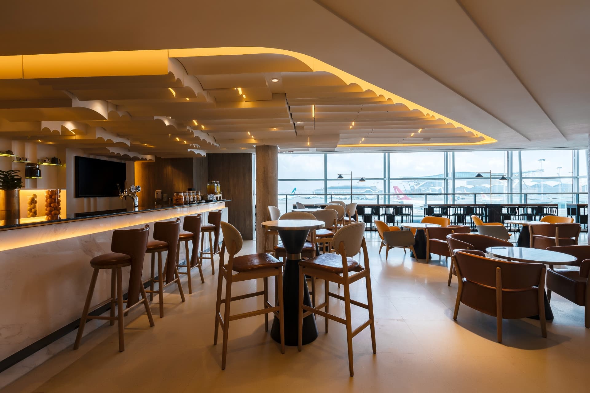Plaza Premium Lounge - Aeropuerto Internacional de Hong Kong Terminal 1 - imagen 6