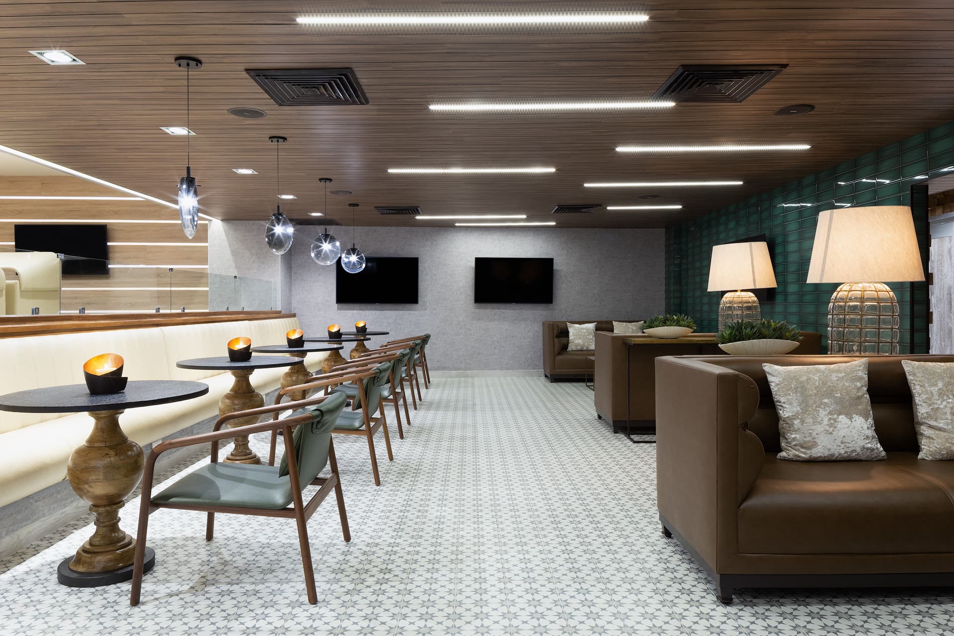 MERA Business Lounge - Cancun International Airport - image 17
