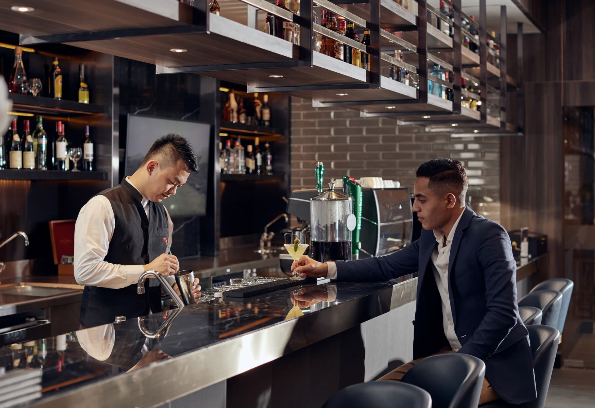 Plaza Premium Lounge - Dubai International Airport Terminal 3 - image 6