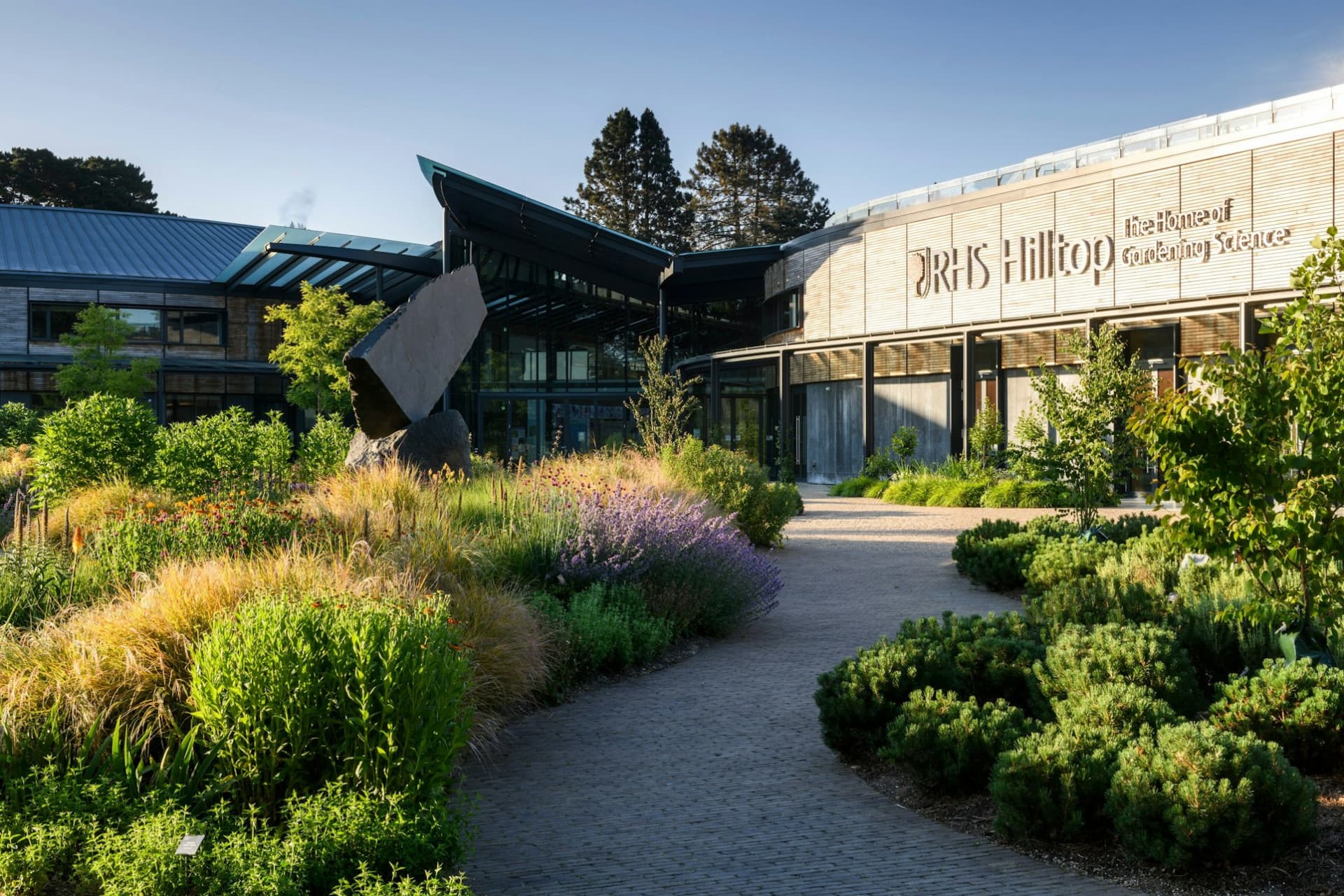 Entrada a RHS Garden Wisley - imagen 6