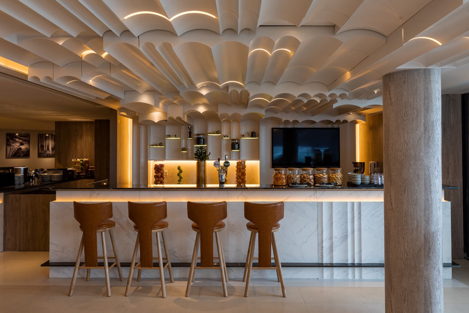 Plaza Premium Lounge - Hong Kong International Airport Terminal 1 - image 7
