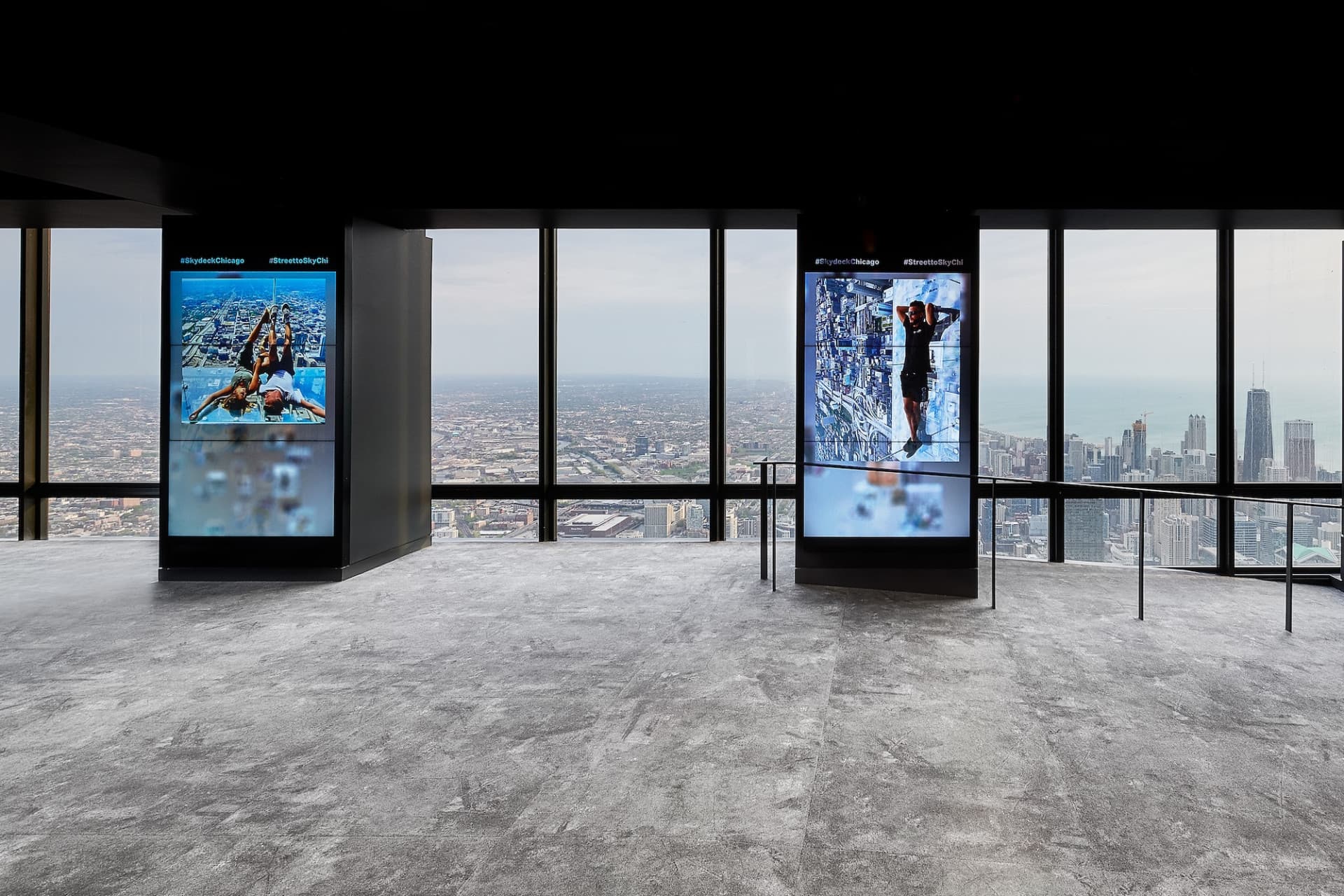 Skydeck Chicago and The Ledge Ticket - image 9