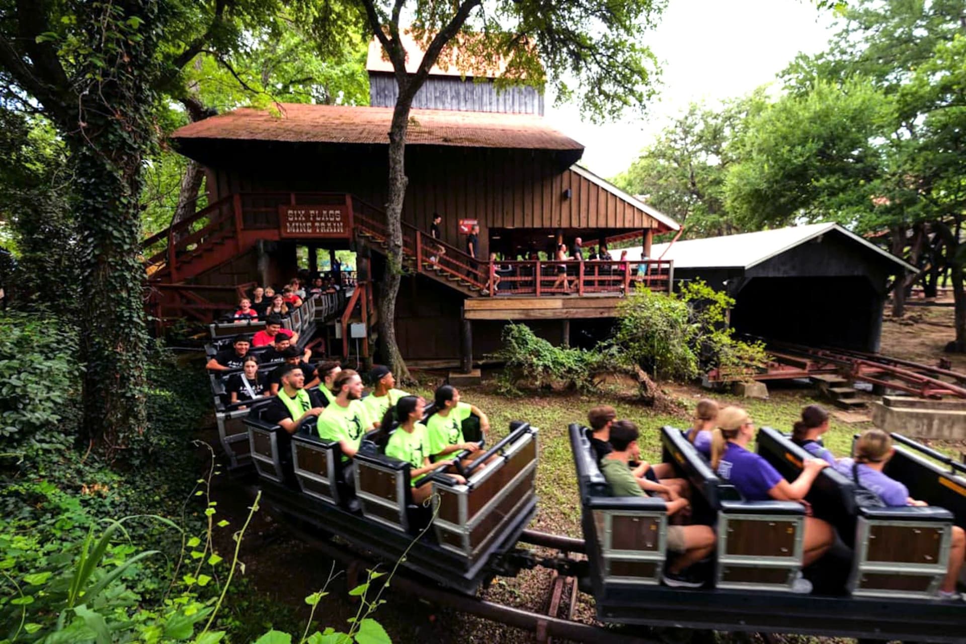 Entrada para Six Flags Over Texas - imagen 3