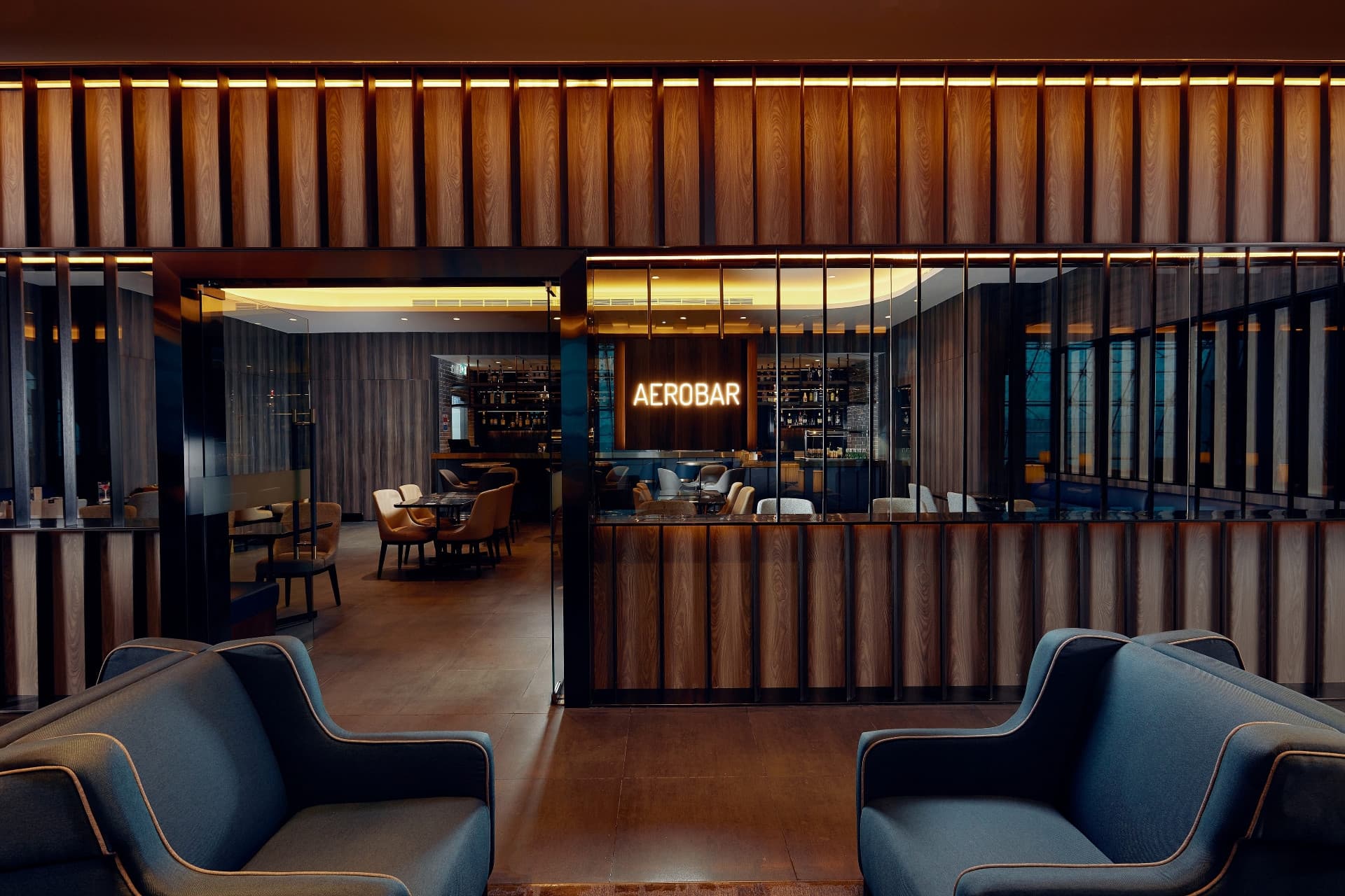 Plaza Premium Lounge - Dubai International Airport Terminal 3 - image 8
