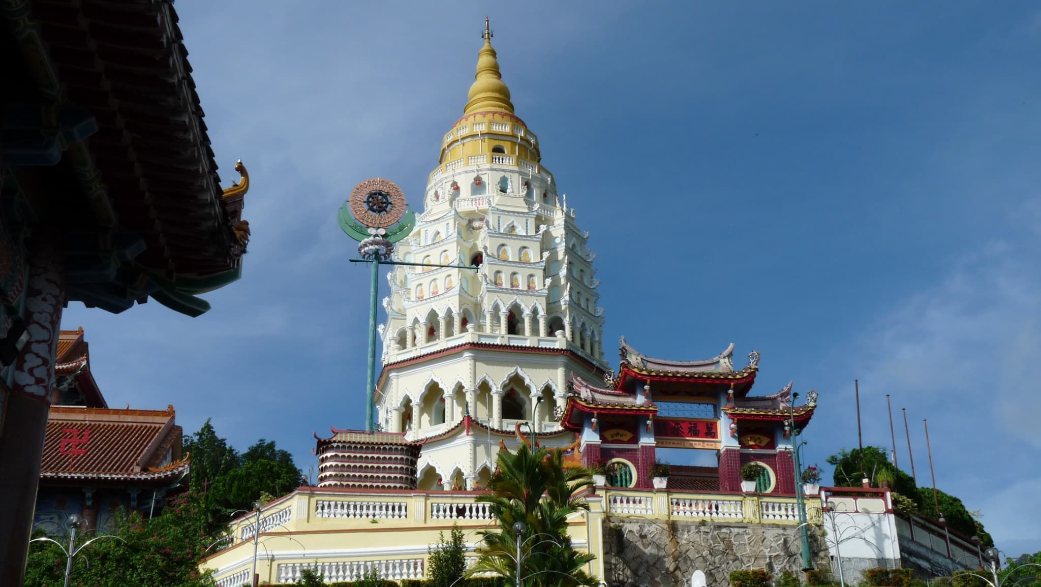 Penang Hill and Kek Lok Si Temple Tour - main image
