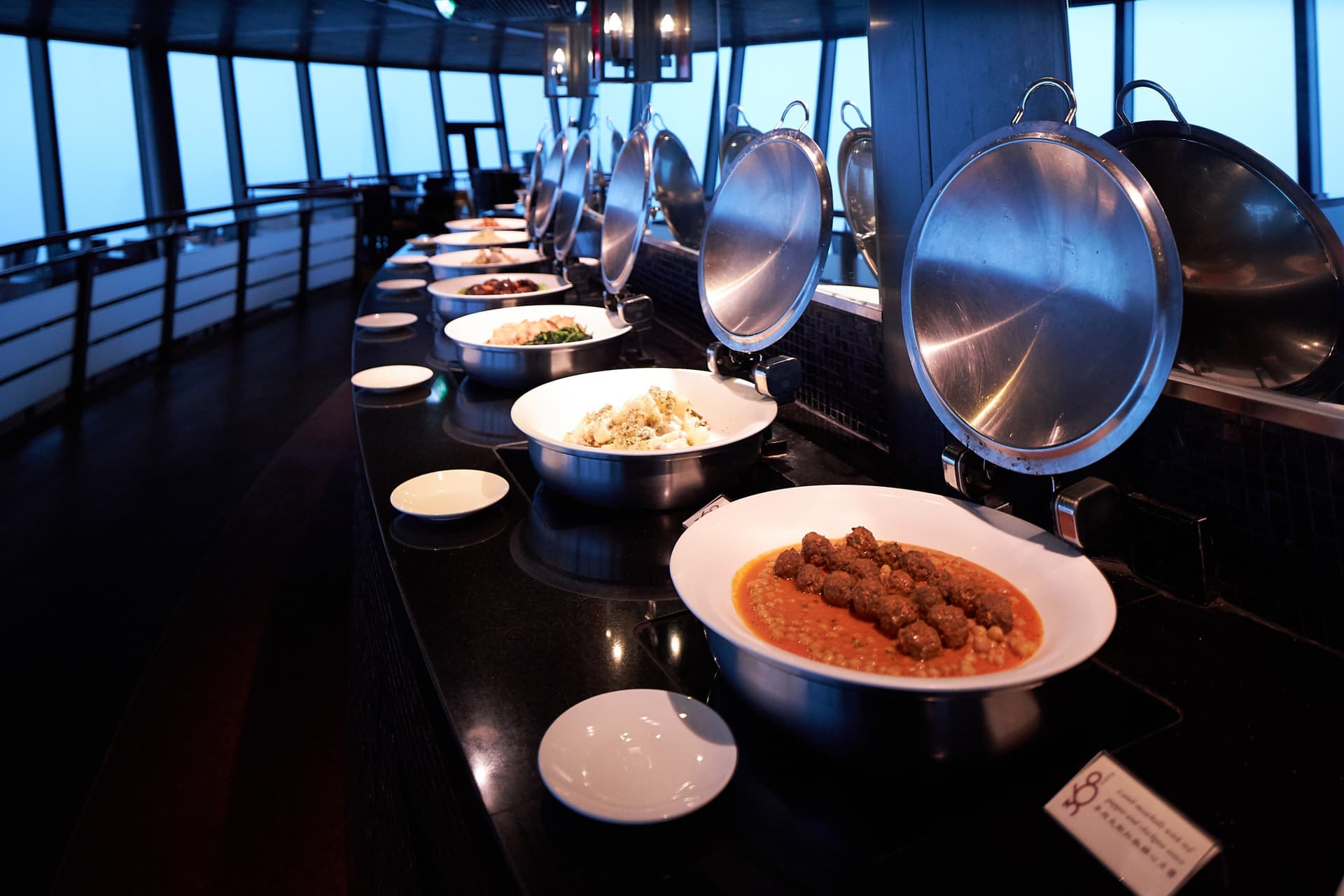 [ 마카오| 조구만 토트백 프로모션 ] 마카오 타워 : 360 카페 (마카오의 파노라마 뷰와 함께 즐기는 뷔페 / 애프터눈 티) - 이미지 4