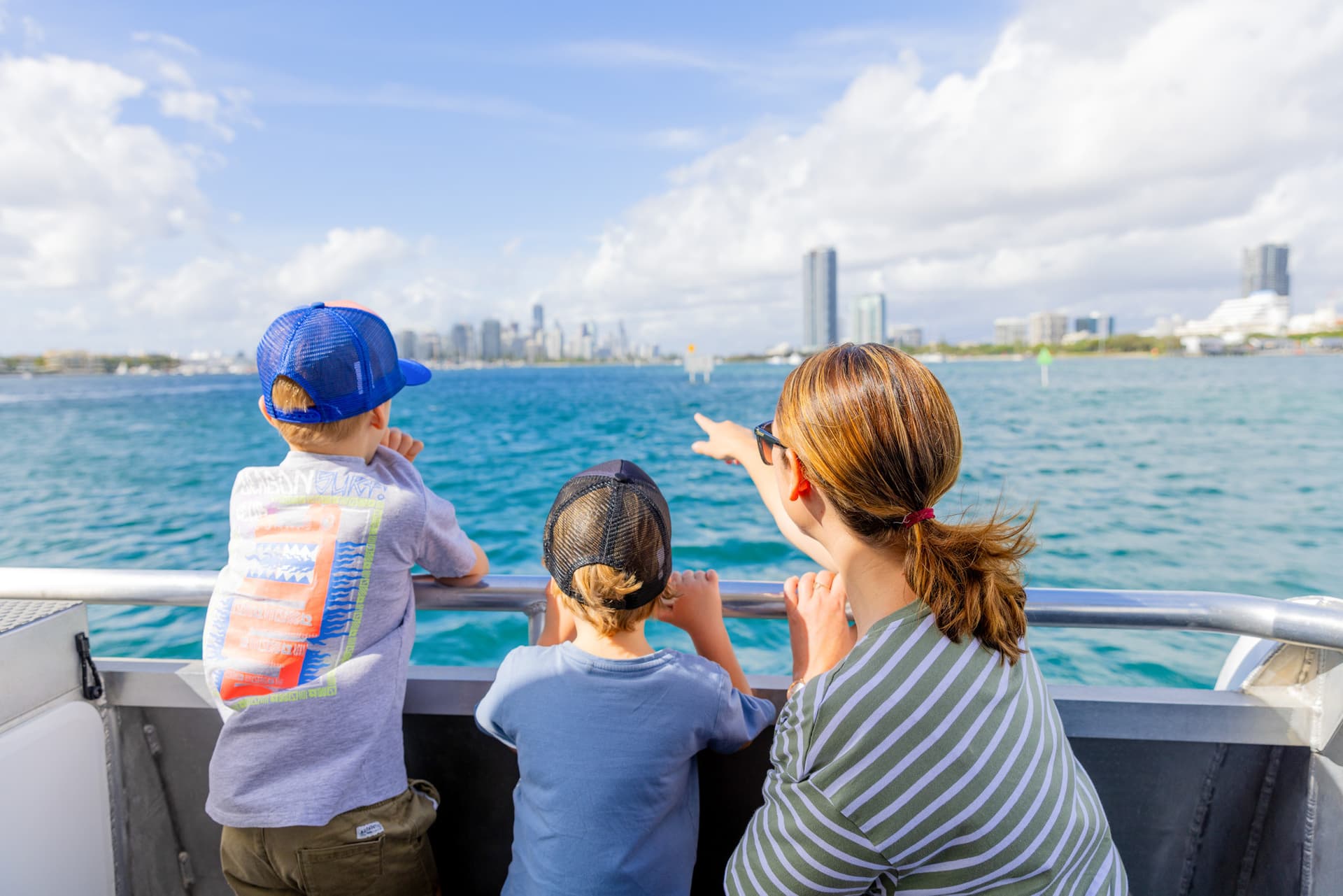 Gold Coast Sightseeing Cruise aboard Hopo Gold Coast Ferry - image 3