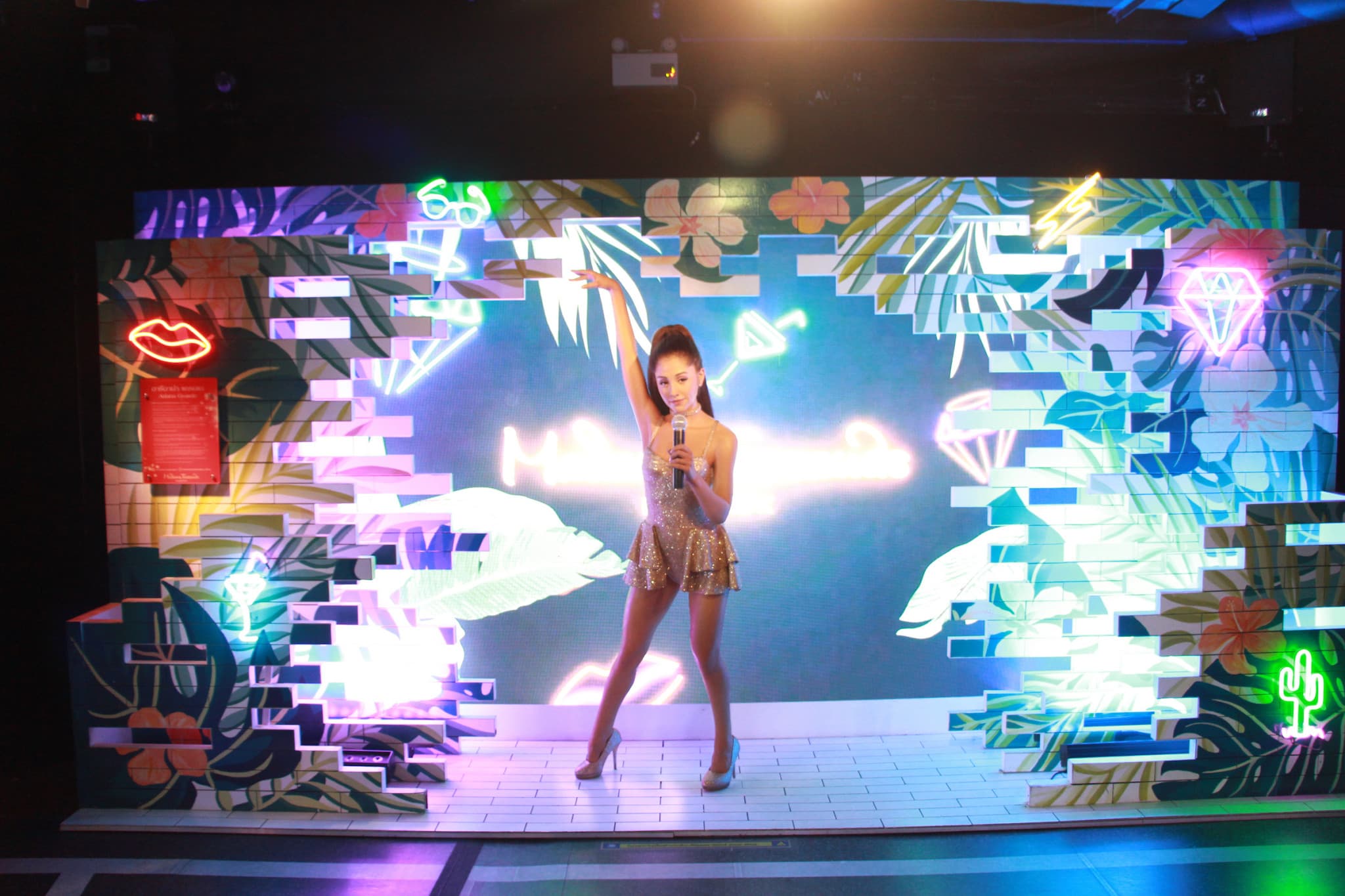 COMBO: SEA LIFE Bangkok Ocean World + Madame Tussauds Bangkok Tickets - image 11