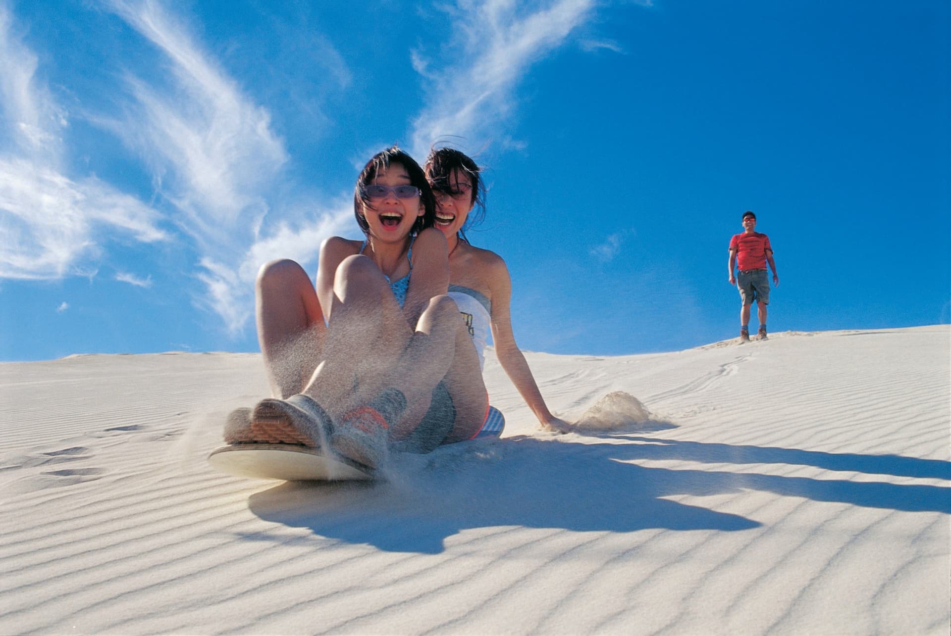 Pinnacles Desert Tour with 4WD Adventure from Perth - image 2