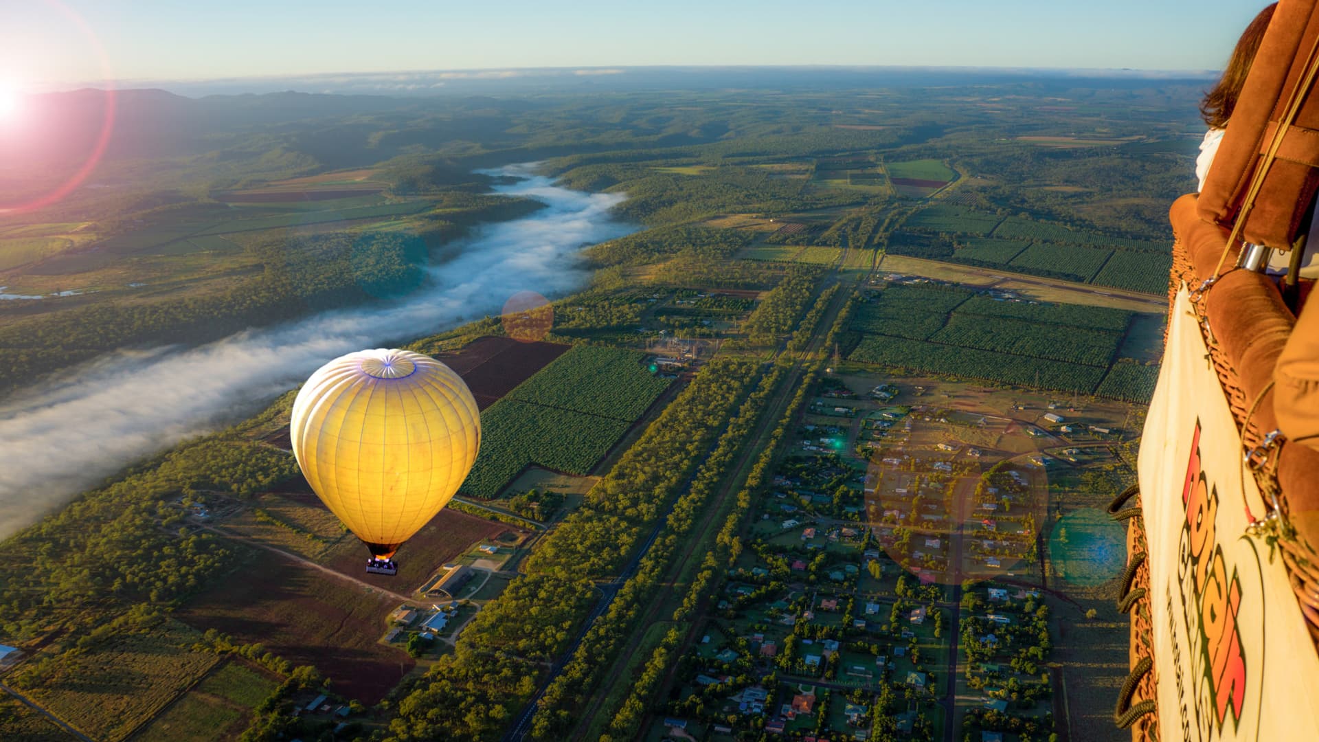 Cairns Hot Air Balloon Flight with Sparkling Wine and Optional Round Trip Transfer - image 4