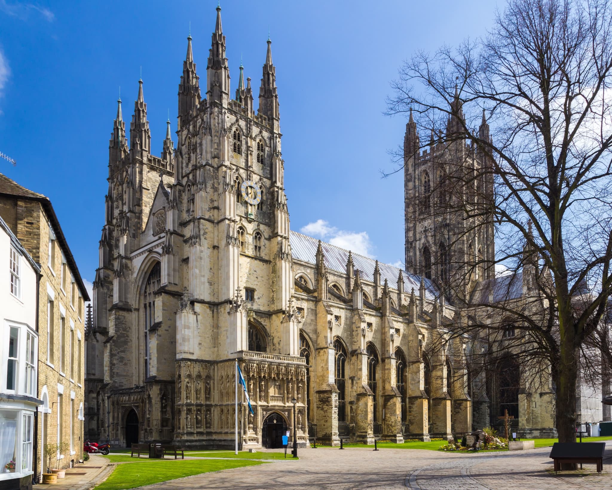 Leeds Castle, Canterbury, Dover, and Greenwich Tour from London - image 7