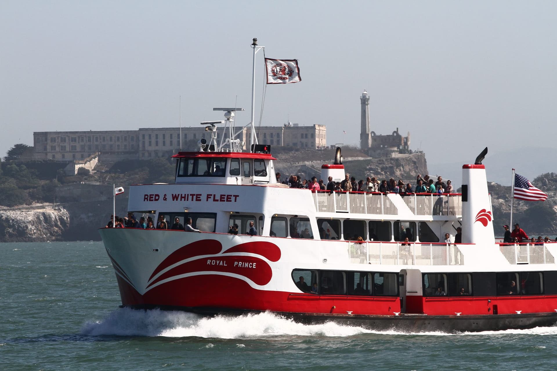 San Francisco Bay 1.5 Hour Bridge to Bridge Sightseeing Boat Cruise by Red and White Fleet - image 9