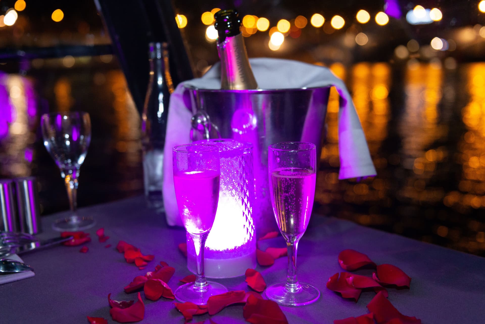 Dinner Cruise on the Seine River - image 8