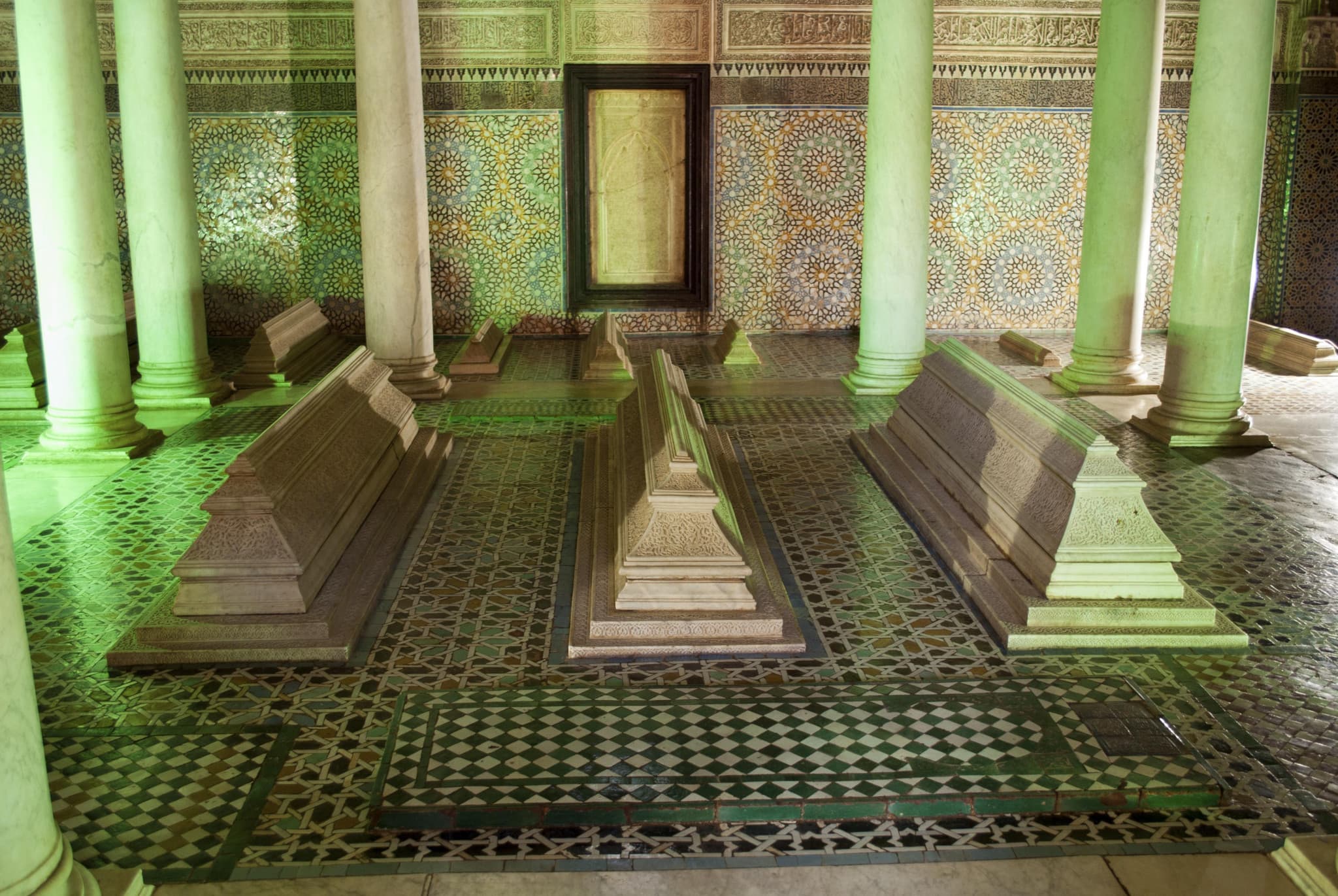 Marrakech Monuments Tour: Koutoubia Mosque, El Bahia Palace, Saadian Tombs - image 4