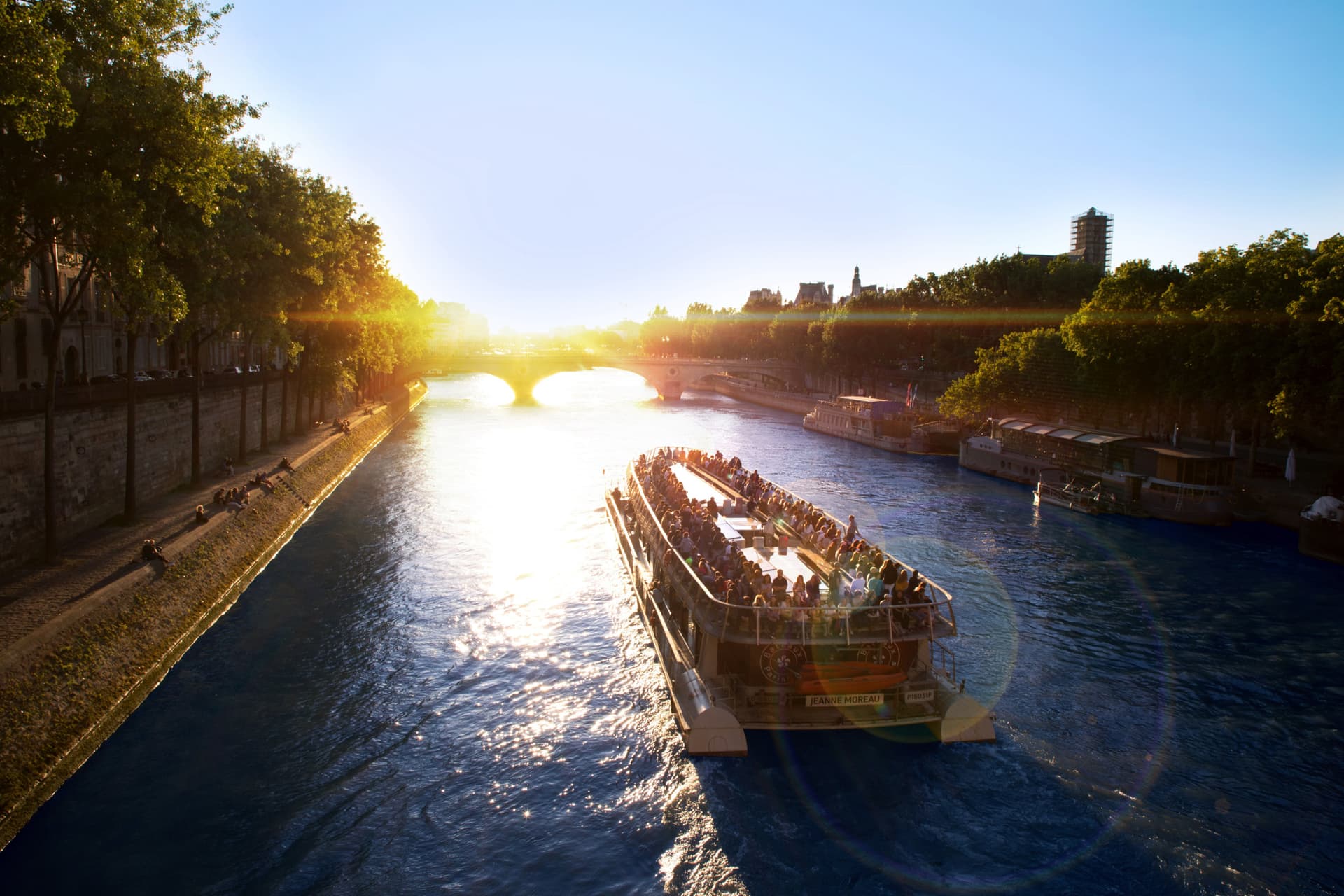 Moulin Rouge Cabaret Show with Drop-off Service and Seine River Cruise - image 5