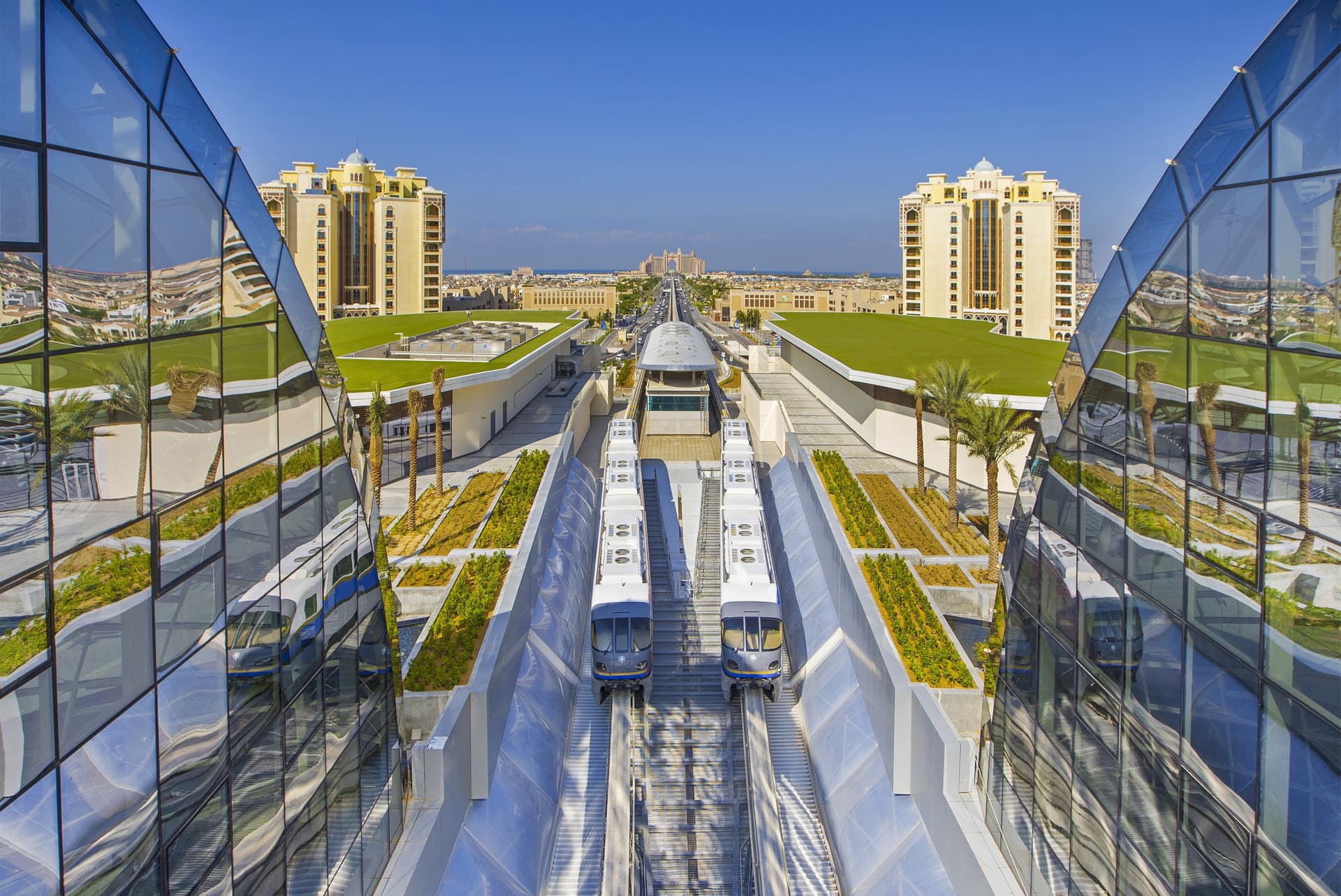 The Palm Monorail Dubai - image 4