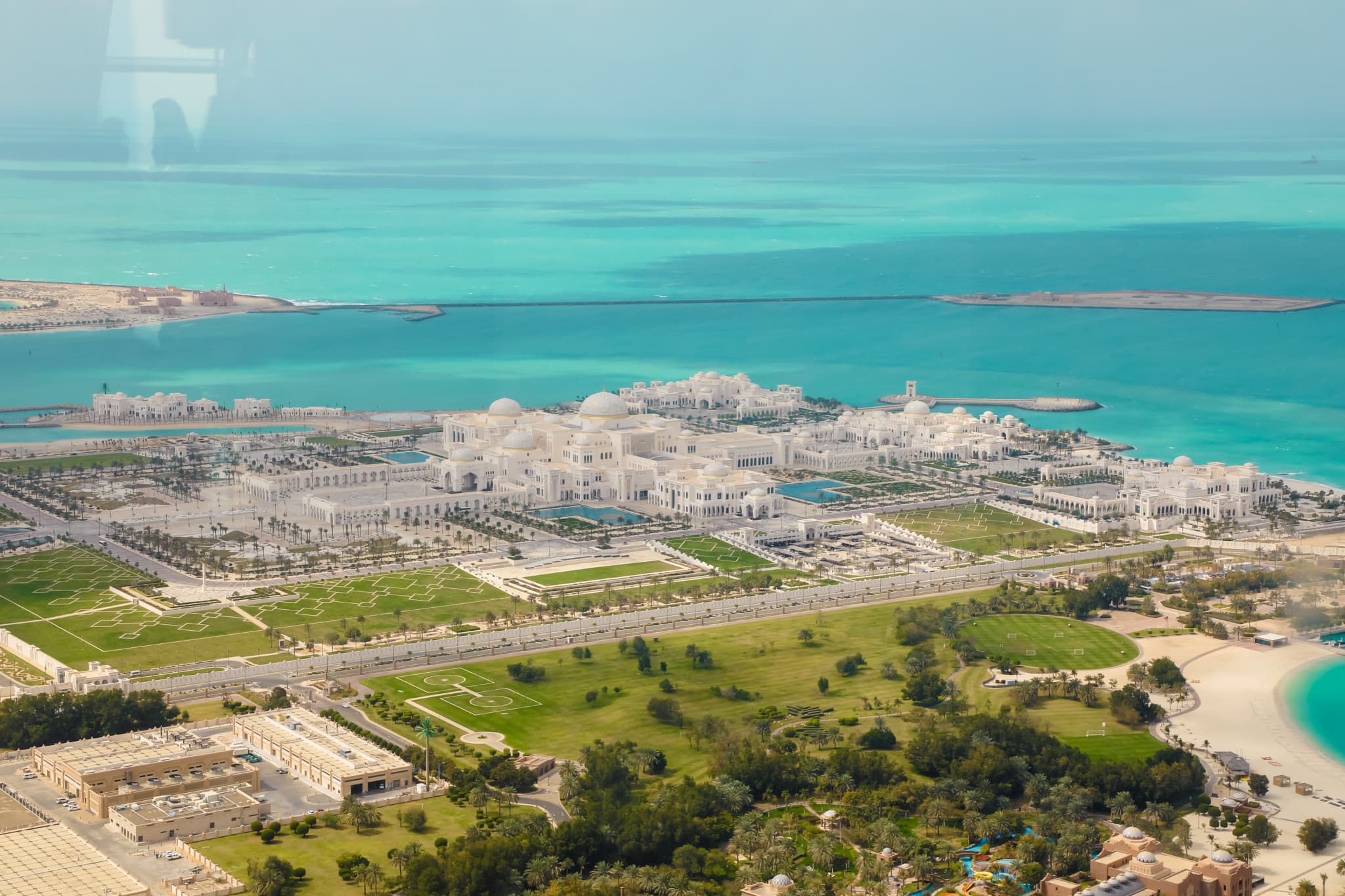 Abu Dhabi Premium City Tour from Dubai: Sheikh Zayed Mosque, Etihad Towers, Qasr Al Watan - image 11