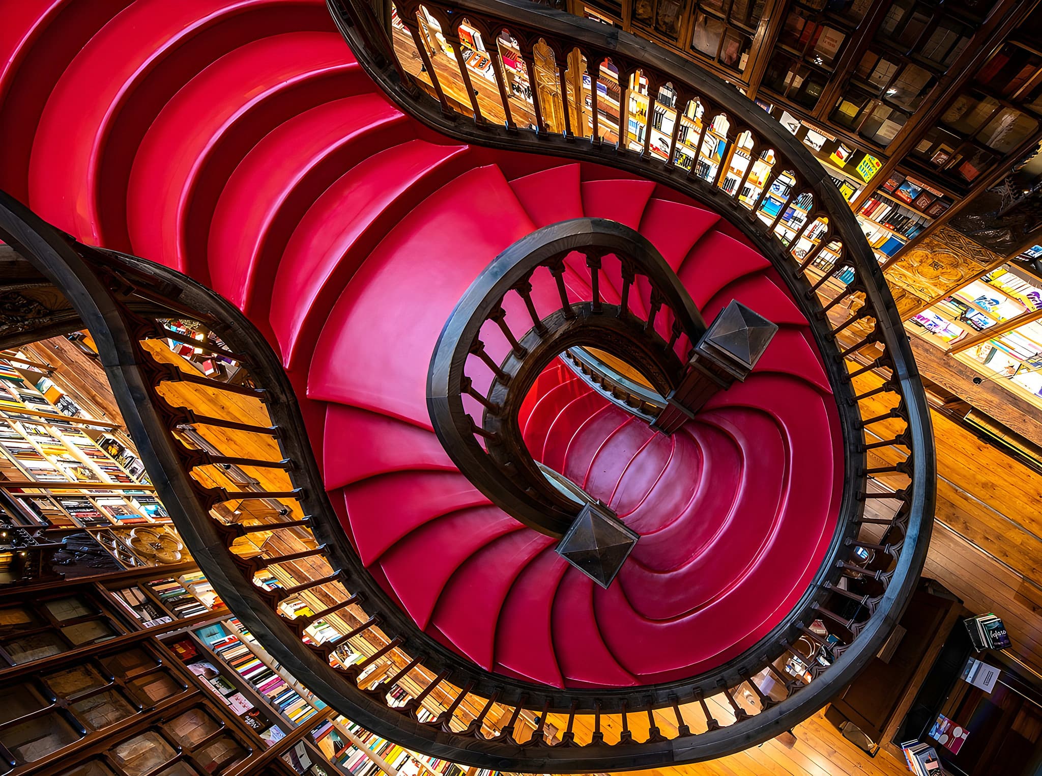 Livraria Lello Porto & Fundação Livraria Lello Ticket - image 6
