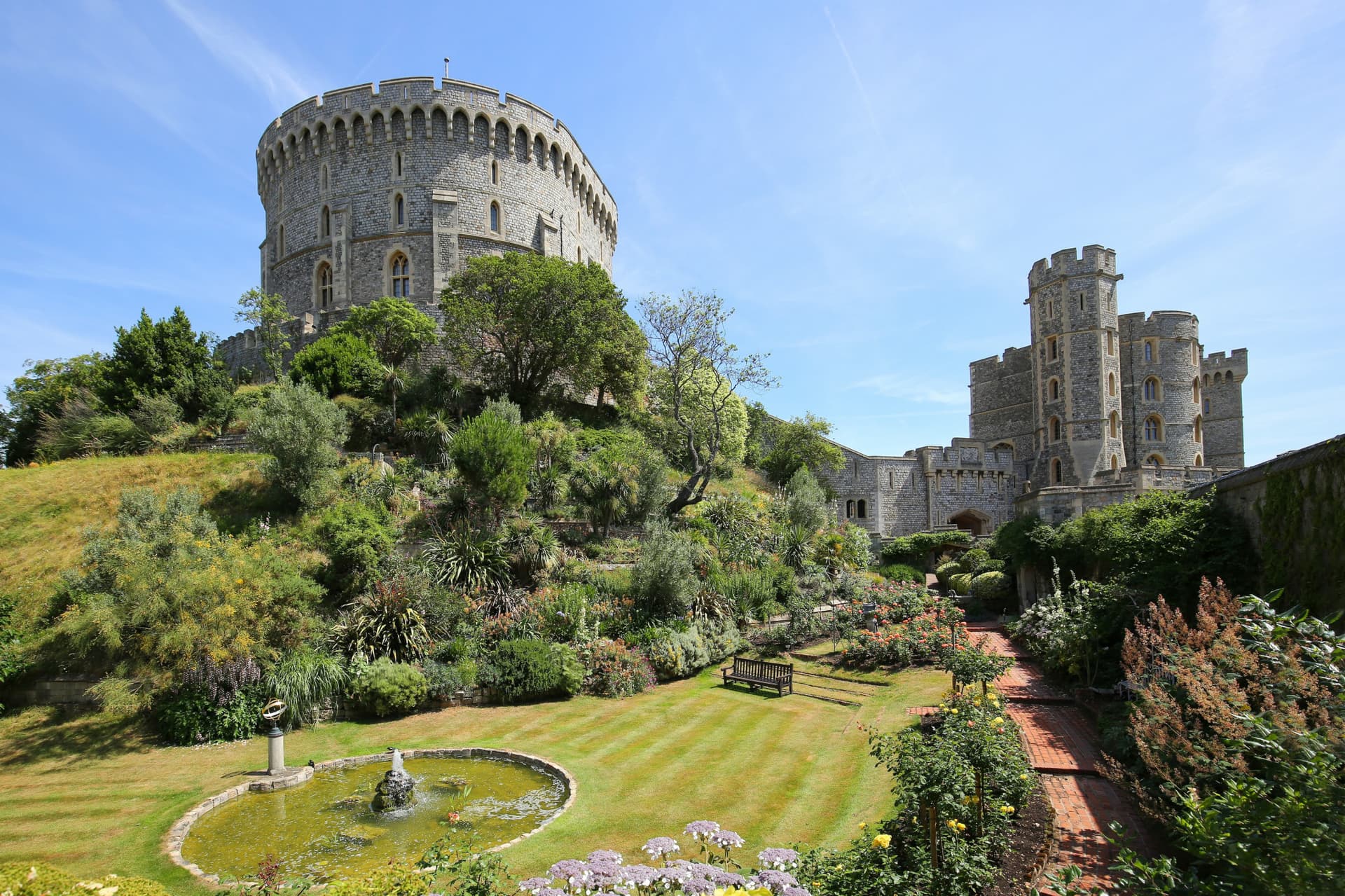 Windsor Castle Half-Day Tour from London with Audio Guide - image 2