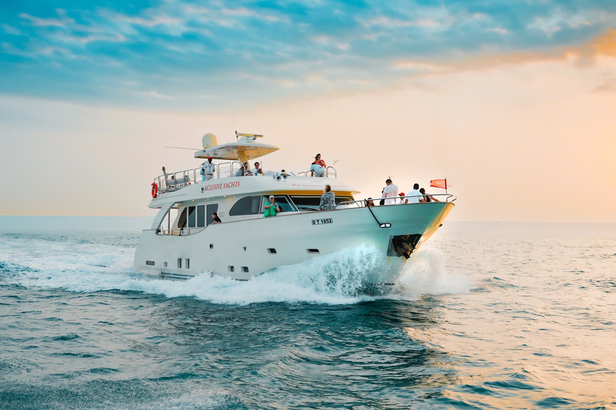 Dubai Marina Yacht Tours - image 2