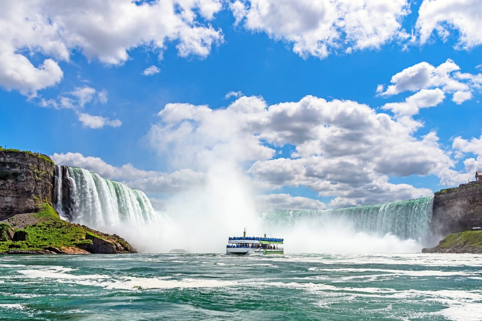 Niagara Falls USA Sightseeing Tour + All-Inclusive Meal - image 12