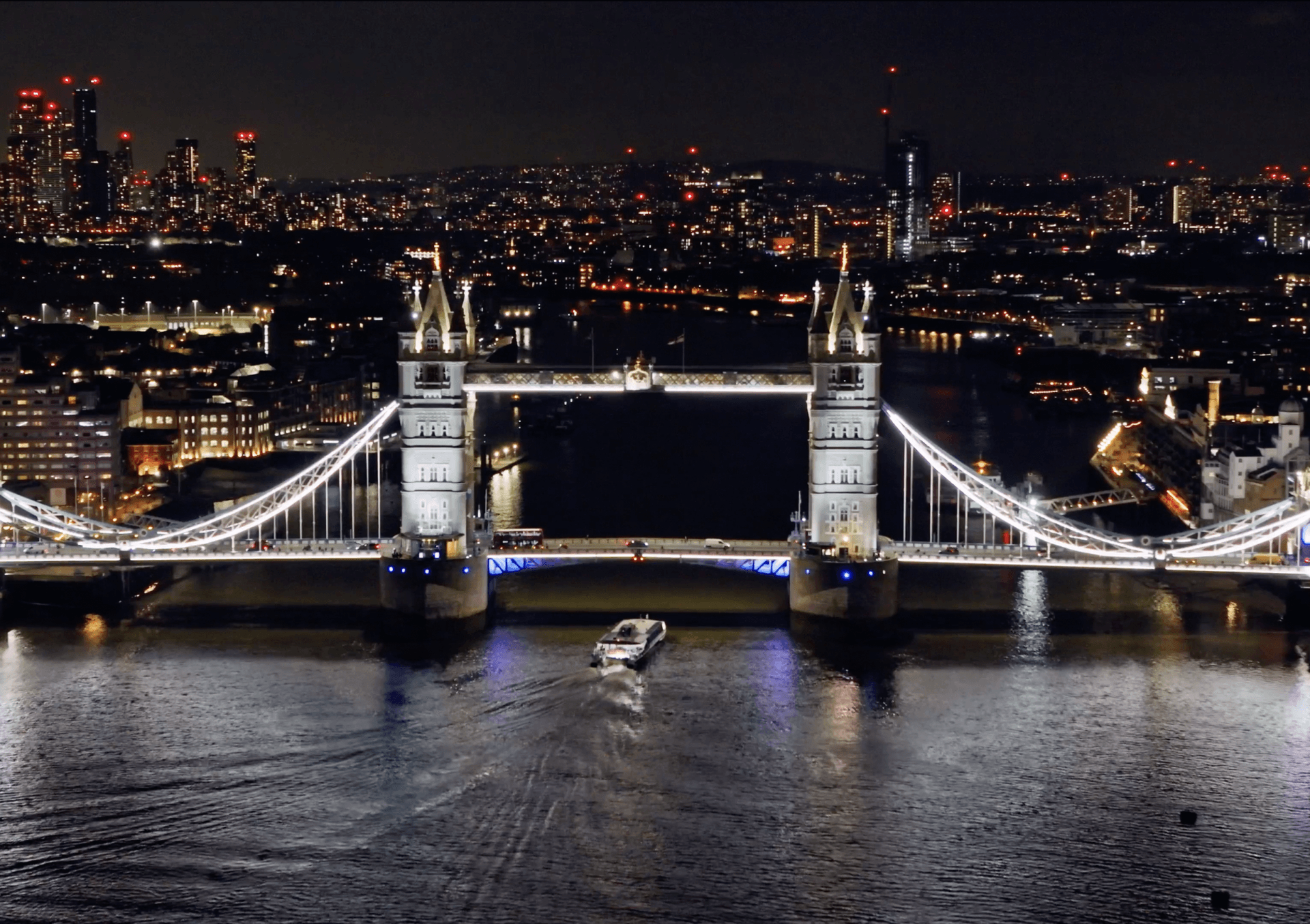 Illuminated River - Thames Uber Boat Night Cruise - image 4
