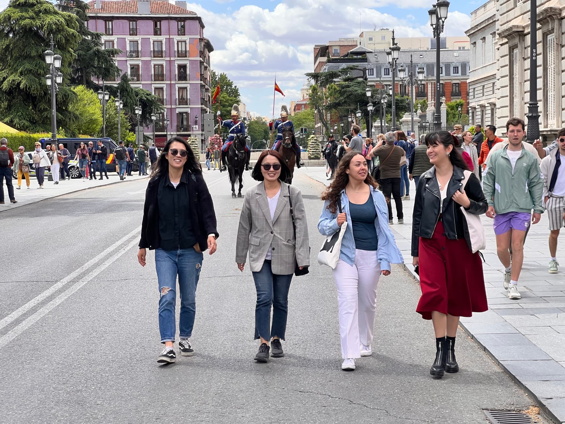 Madrid Old Town Walking Tour in English, Mandarin, Korean with Flamenco Show - image 5