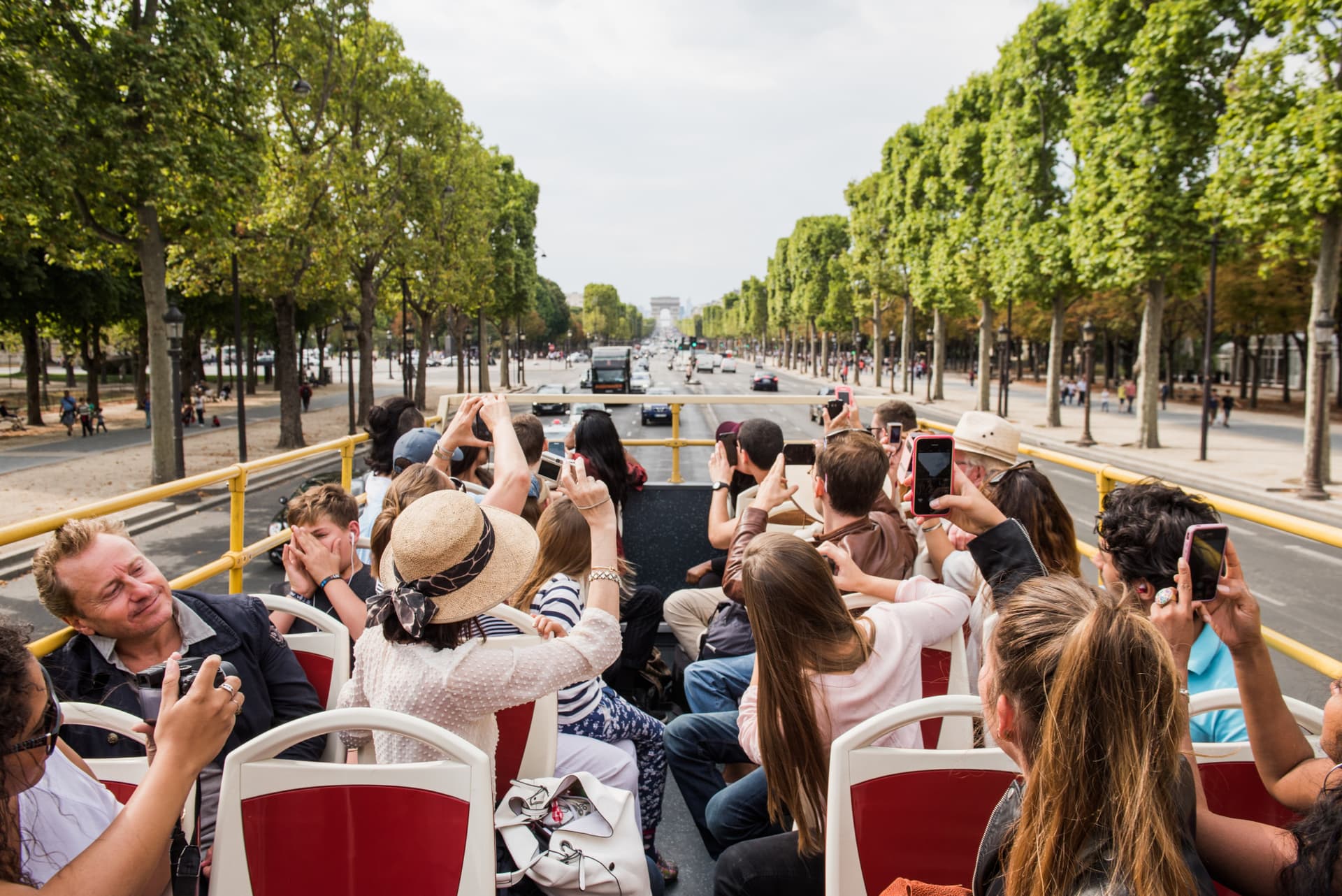 Paris Panoramic Bus Tour and Seine River Cruise - image 7