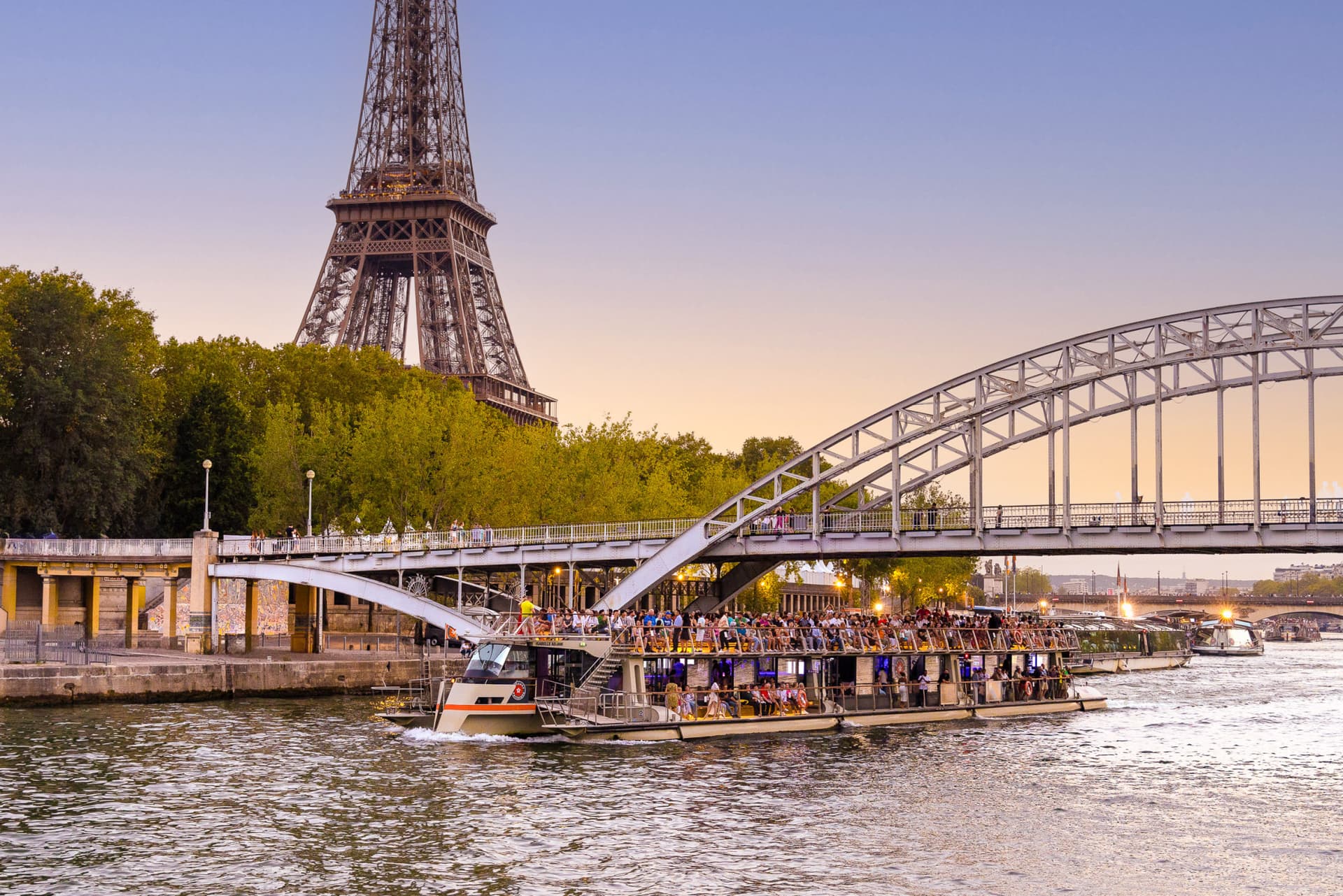 COMBO: Paris Museum Pass + Seine River Sightseeing Cruise by Bateaux Parisiens - image 8