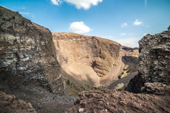 Tour of Pompeii & Mt. Vesuvius with Priority Access from Naples - image 11